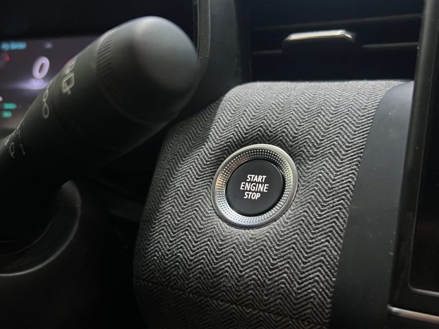 RENAULT Clio usata, con Servosterzo