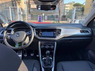 VOLKSWAGEN T-Roc usata, con Autoradio