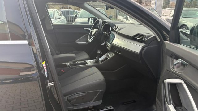 AUDI Q3 usata, con Sensori di parcheggio posteriori