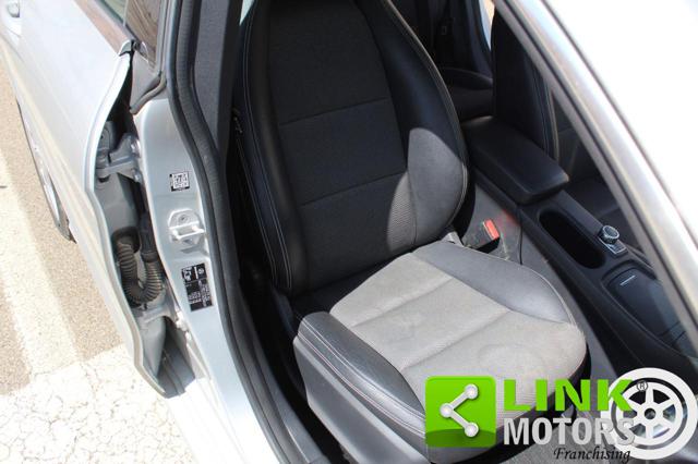 MERCEDES-BENZ CLA 180 usata, con Sedile posteriore sdoppiato