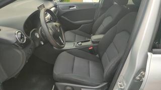 MERCEDES-BENZ B 180 usata, con Climatizzatore