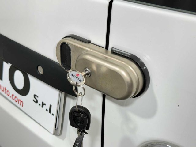 VOLKSWAGEN Caddy usata, con Specchietti laterali elettrici