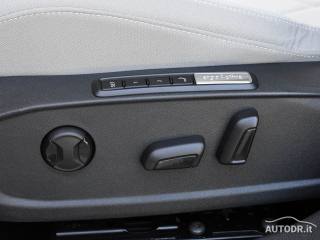 VOLKSWAGEN Golf usata, con Leve al volante