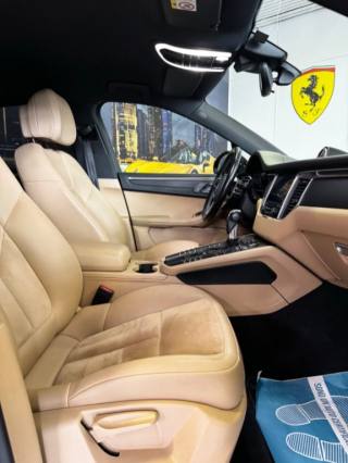 PORSCHE Macan usata, con Autoradio
