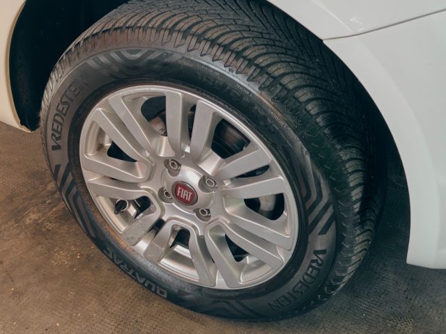 FIAT Punto usata, con Sedile posteriore sdoppiato