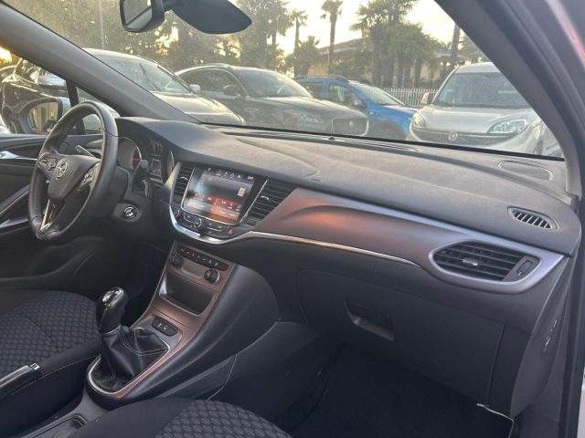 OPEL Astra usata, con Fendinebbia