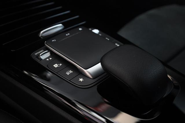 MERCEDES-BENZ CLA 220 usata, con Vetri oscurati