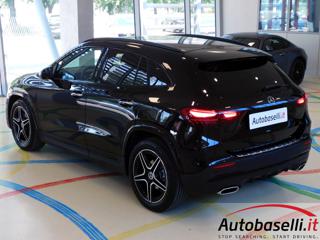 MERCEDES-BENZ GLA 180 usata, con Touch screen