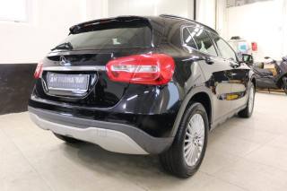 MERCEDES-BENZ GLA 180 usata, con Climatizzatore