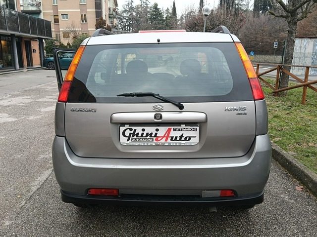 SUZUKI Ignis usata, con Alzacristalli elettrici