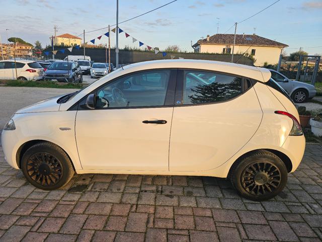 LANCIA Ypsilon usata, con Airbag