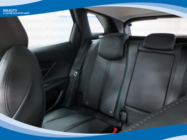 PEUGEOT 3008 usata, con Controllo automatico clima