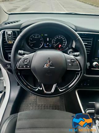 MITSUBISHI Outlander usata, con Climatizzatore