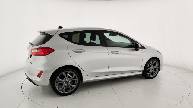 FORD Fiesta usata, con USB