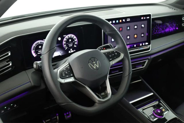 VOLKSWAGEN Tiguan usata, con Autoradio