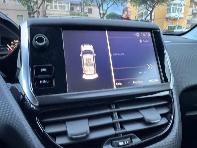 PEUGEOT 2008 usata, con Controllo trazione
