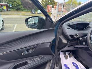 PEUGEOT 3008 usata, con Autoradio