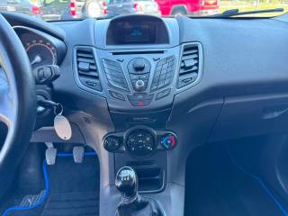 FORD Fiesta usata, con Sensori di parcheggio posteriori
