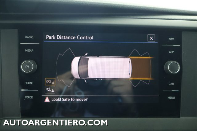 VOLKSWAGEN Caravelle usata, con Volante in pelle
