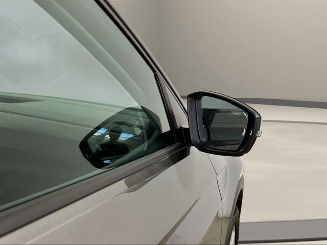 VOLKSWAGEN T-Cross usata, con Sensori di parcheggio posteriori