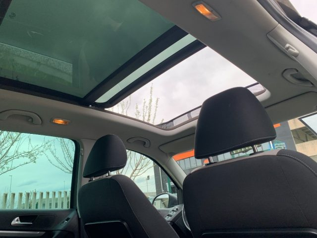 VOLKSWAGEN Tiguan usata, con ESP