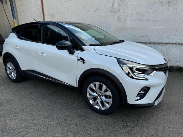 RENAULT Captur usata, con Autoradio