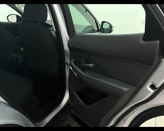 JAGUAR E-Pace usata 29