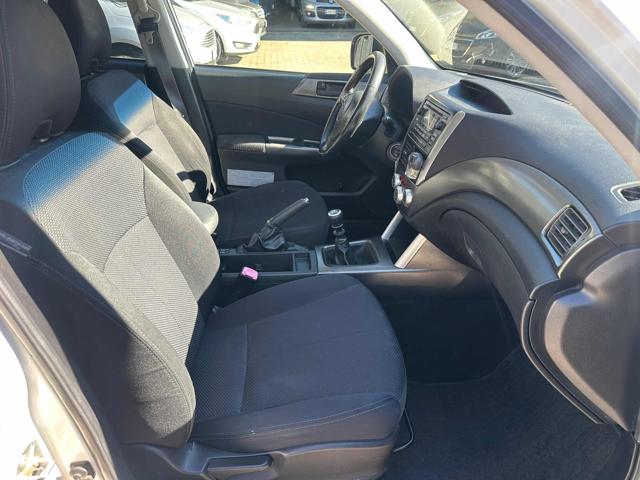 SUBARU Forester usata, con Sedile posteriore sdoppiato
