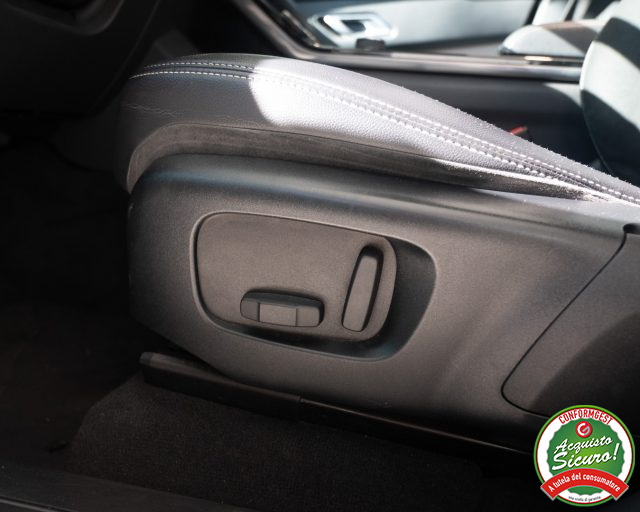 LAND ROVER Range Rover Velar usata, con Fendinebbia