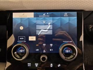 LAND ROVER Range Rover Velar usata, con Volante in pelle