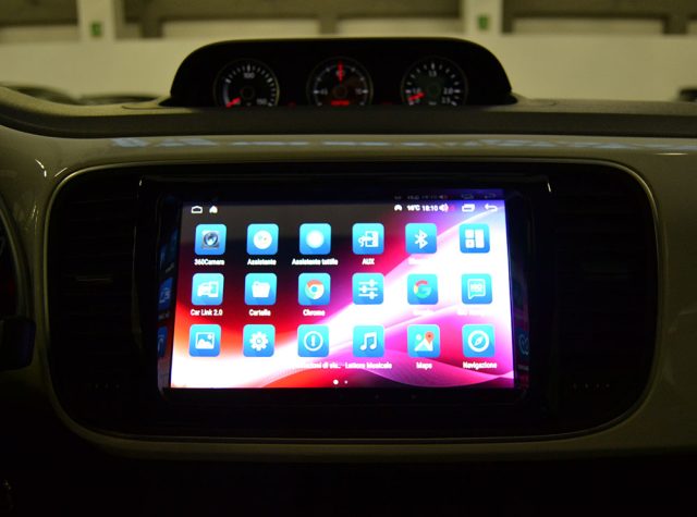 VOLKSWAGEN Maggiolino usata, con Boardcomputer