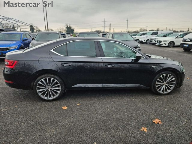 SKODA Superb usata, con Autoradio