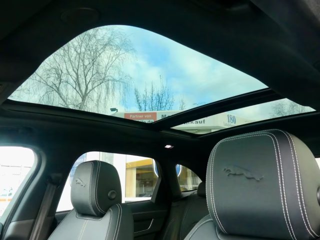 JAGUAR F-Pace usata, con Fendinebbia