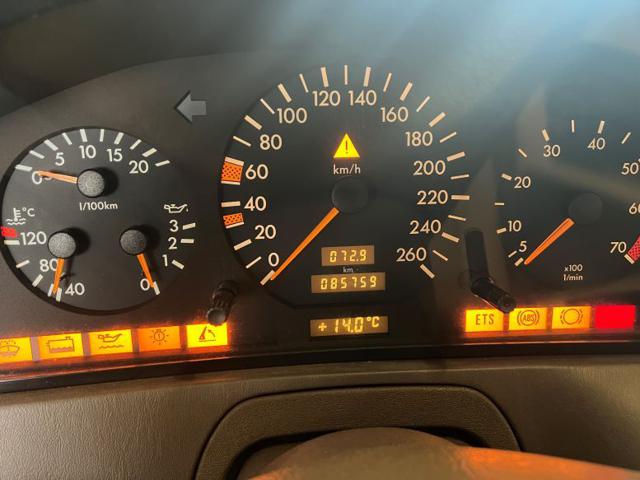 MERCEDES-BENZ SL 280 usata, con Servosterzo