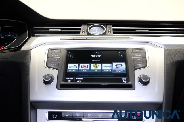 VOLKSWAGEN Passat Variant usata, con Bluetooth