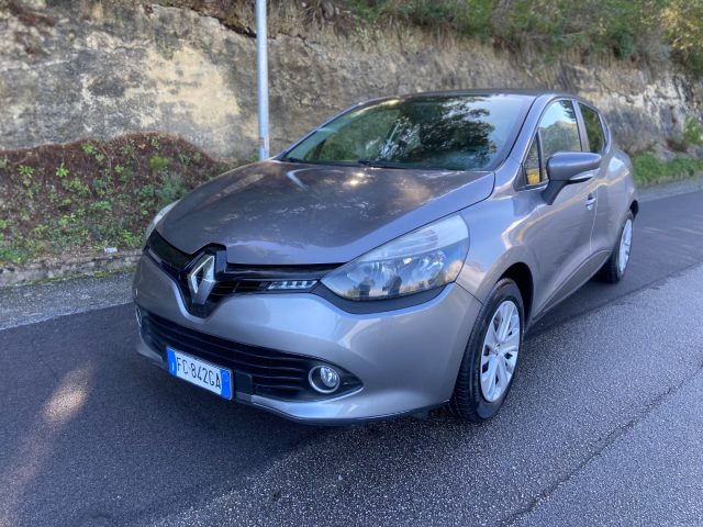 RENAULT Clio usata, con Airbag