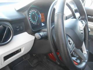SUZUKI Ignis usata, con Autoradio