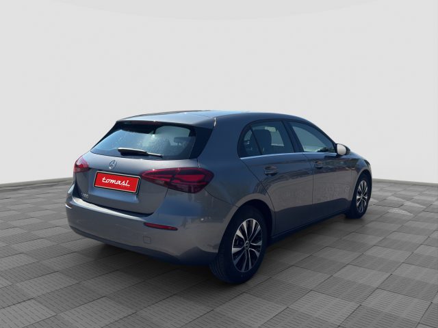 MERCEDES-BENZ A 180 usata 4