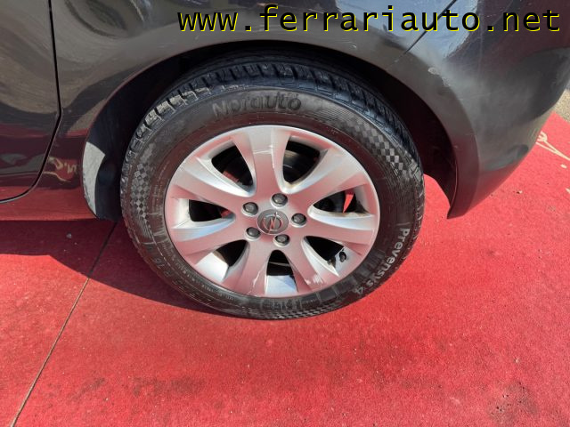 OPEL Meriva usata, con Autoradio