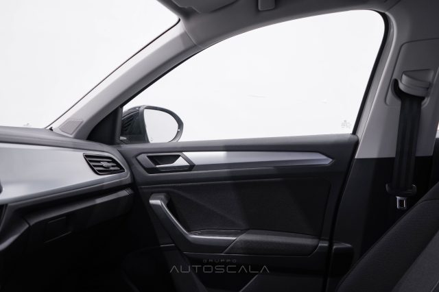 VOLKSWAGEN T-Roc usata, con Fari LED