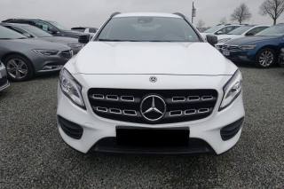 MERCEDES-BENZ GLA 220 usata, con Airbag