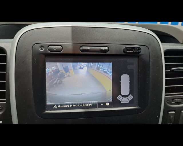 RENAULT Trafic usata 11