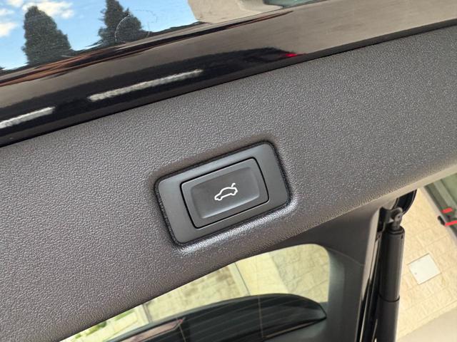 AUDI Q5 usata, con Regolazione elettrica sedili