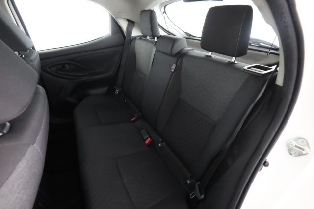 TOYOTA Yaris usata 3