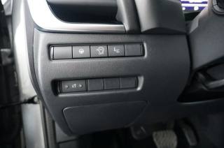 NISSAN Qashqai usata, con Leve al volante