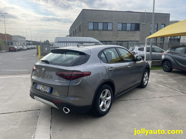 ALFA ROMEO Stelvio usata, con Autoradio