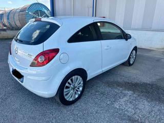 OPEL Corsa usata, con Airbag Passeggero