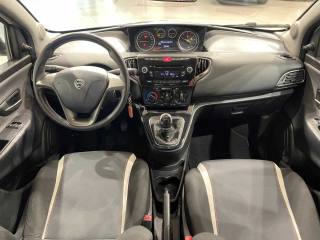 LANCIA Ypsilon usata, con Sedile posteriore sdoppiato