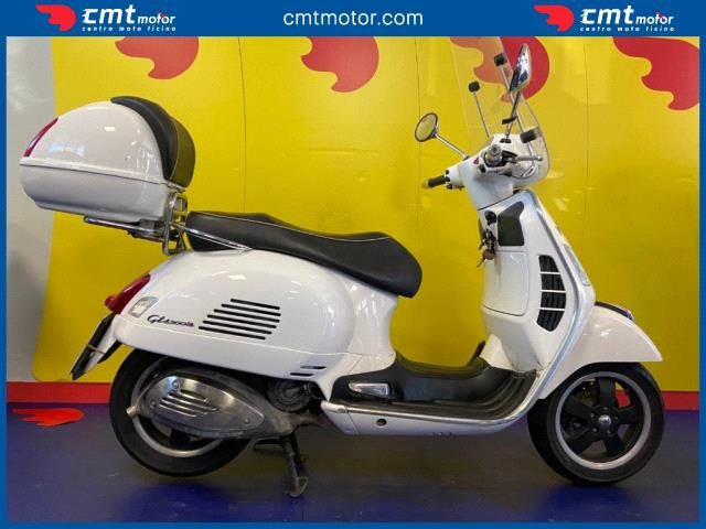 VESPA GTS 300 usata 0