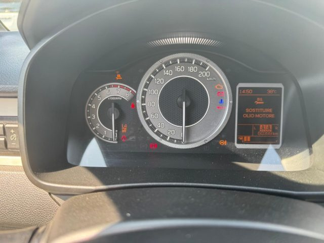 SUZUKI Ignis usata, con Autoradio digitale